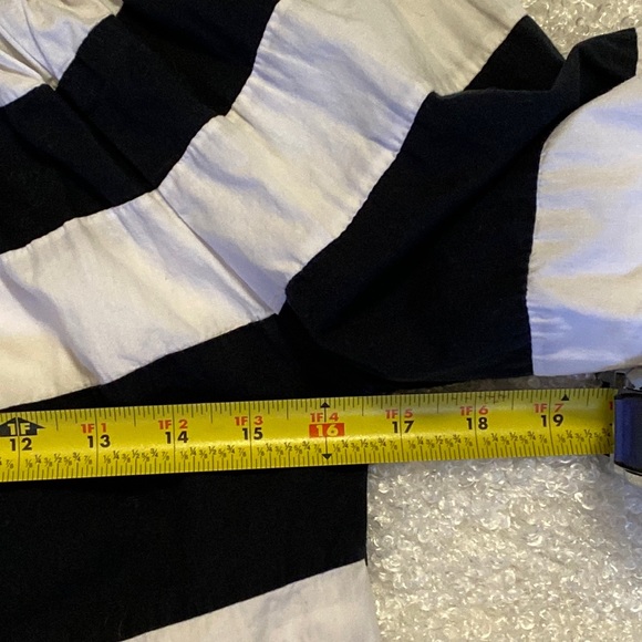 MLM Off Shoulder Black & White Wide Striped Cropped Puffy Long Sleeve Top  XS - Picture 5 of 13